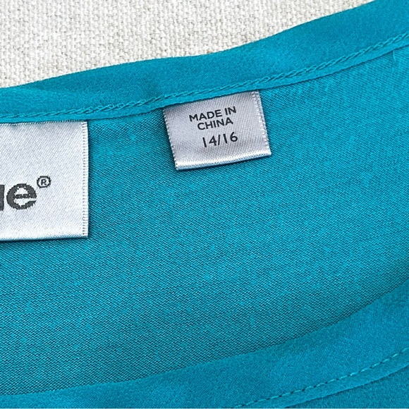 Avenue Turquoise Sleeveless Women's Top - Size 14/16 - Picture 11 of 14